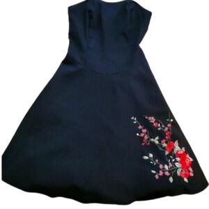 La Belle Juniors Black Pinstripe Embroidered Floral Sleeveless‎ Dress Size  13